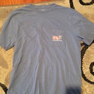 Vineyard vine tee shirt